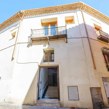 Con Patio Junto A La Catedral By Ap Toledo