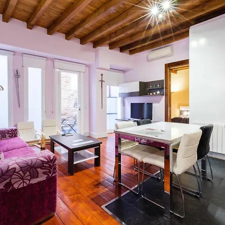 Apartment Con Patio Junto A La Catedral By Ap Toledo