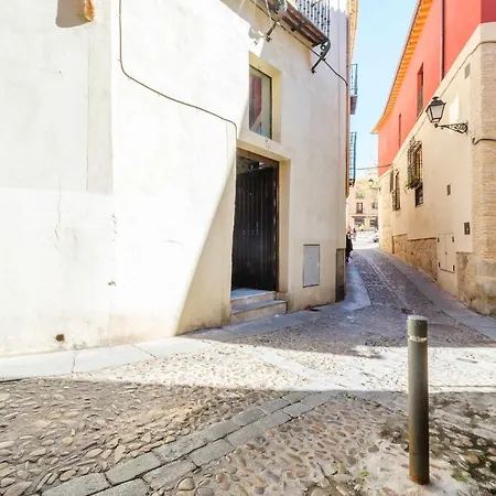 Apartamento Con Patio Junto A La Catedral By Ap *