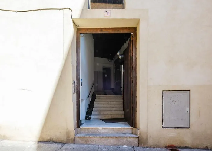 Con Patio Junto A La Catedral By Ap Apartamento