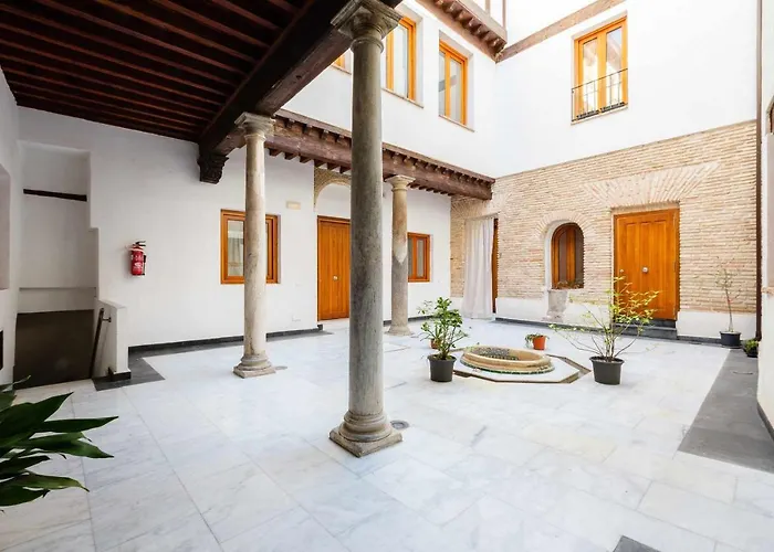 Con Patio Junto A La Catedral By Ap Apartamento